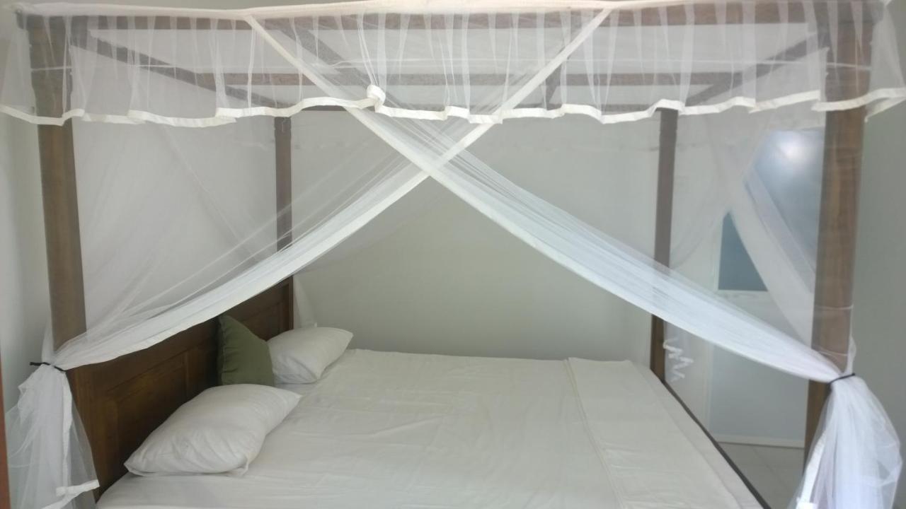 Hotel Augusto @ Midigama East Esterno foto